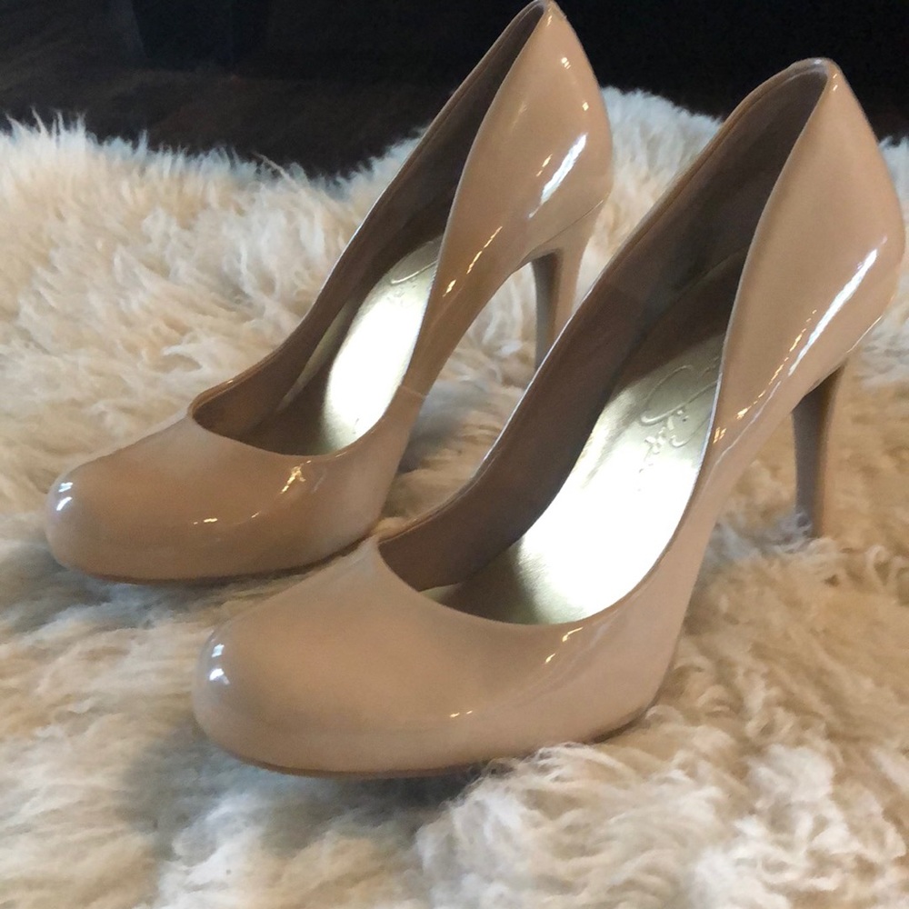 Jessica Simpson Nude Pumps